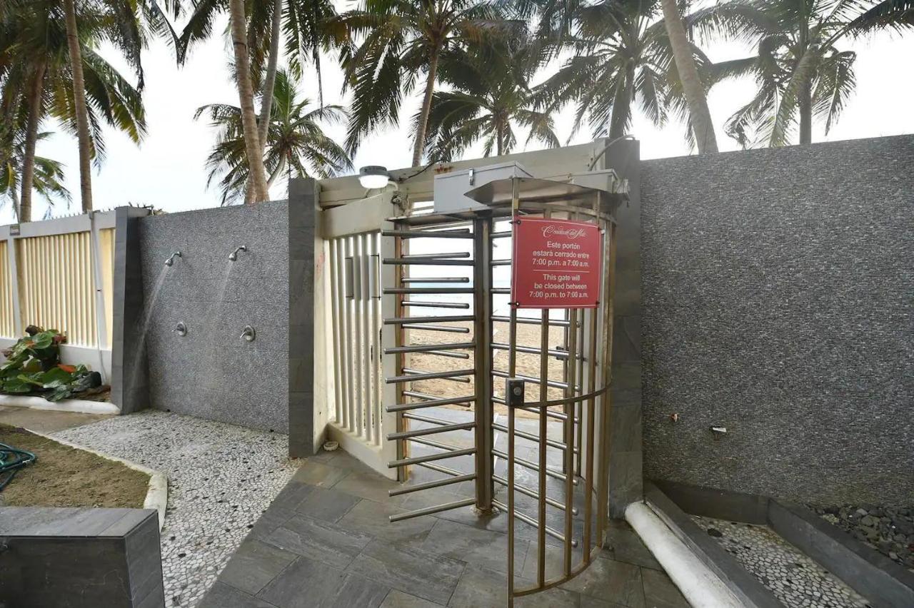 Kasa Ocean Breeze - Cabana Studio Apartment Beachfront Condo Pool San Juan Luaran gambar