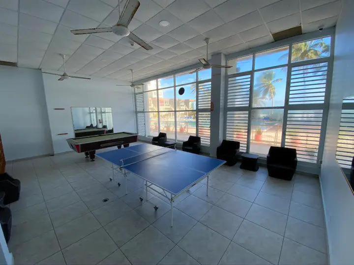 Kasa Ocean Breeze - Cabana Studio Apartment Beachfront Condo Pool San Juan Luaran gambar