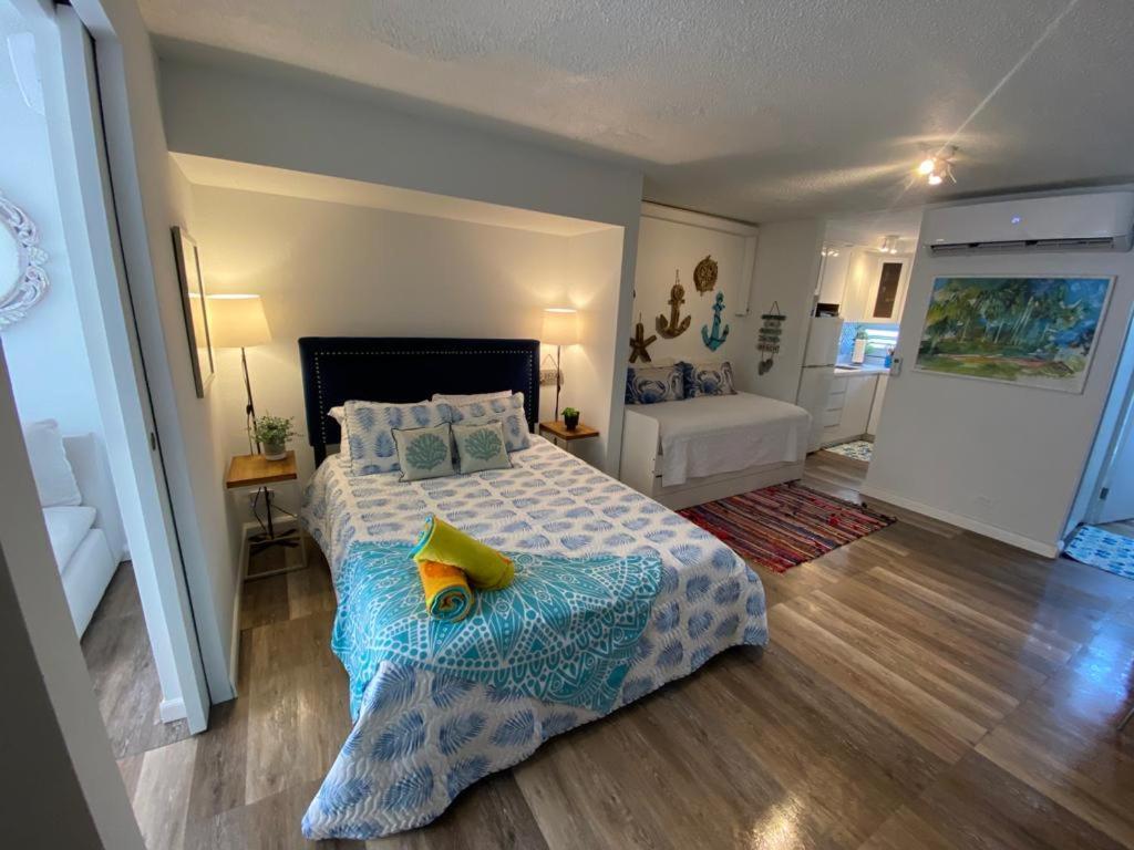 Kasa Ocean Breeze - Cabana Studio Apartment Beachfront Condo Pool San Juan Luaran gambar