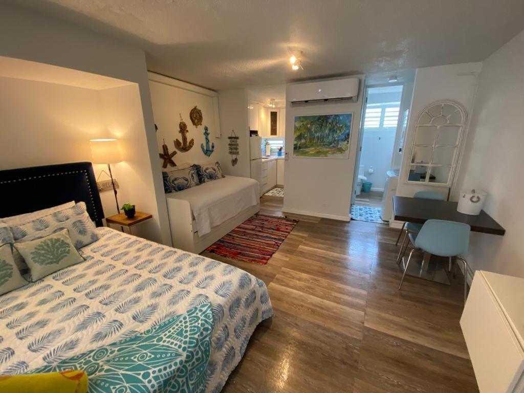 Kasa Ocean Breeze - Cabana Studio Apartment Beachfront Condo Pool San Juan Luaran gambar