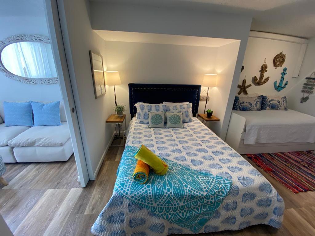 Kasa Ocean Breeze - Cabana Studio Apartment Beachfront Condo Pool San Juan Luaran gambar